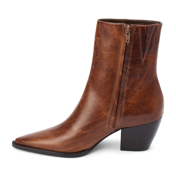 Caty Ankle Boot – Matisse Footwear – Cognac leather ankle boot with a distressed finish, pointed toe, and western block heel.