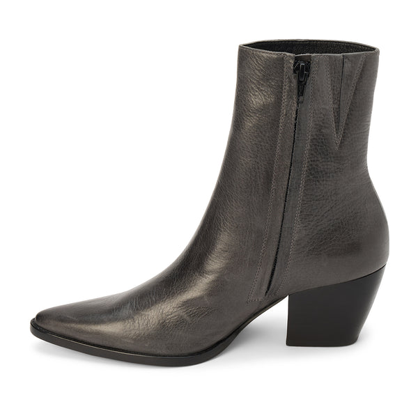 Caty Ankle Boot – Matisse Footwear – Black textured leather ankle boot with pointed toe and block heel.