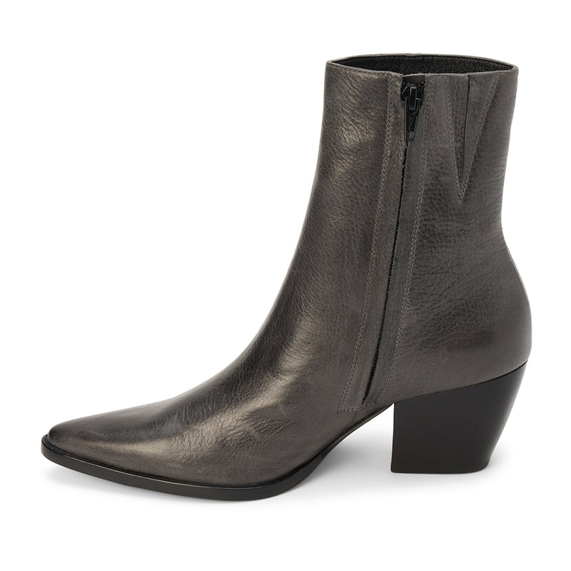 Caty Ankle Boot – Matisse Footwear – Black textured leather ankle boot with pointed toe and block heel.