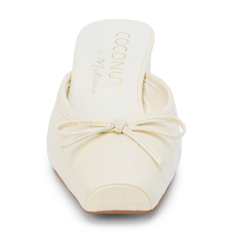 Geneva Heeled Mule