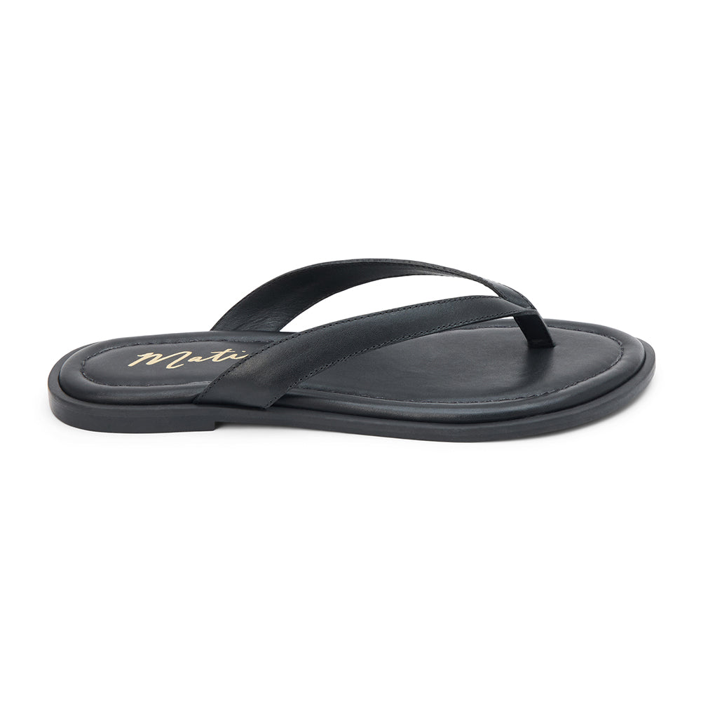 Leo Flip Flop Sandal – Matisse Footwear – Black leather flip flop sandals with cushioned footbed, wide thong strap, and sleek black sole. A laid-back yet refined essential for casual summer comfort.