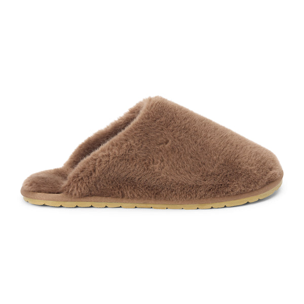 Lounge Vegan Slipper – Beach by Matisse – Brown faux fur closed-toe slipper with flat sole and cozy silhouette.