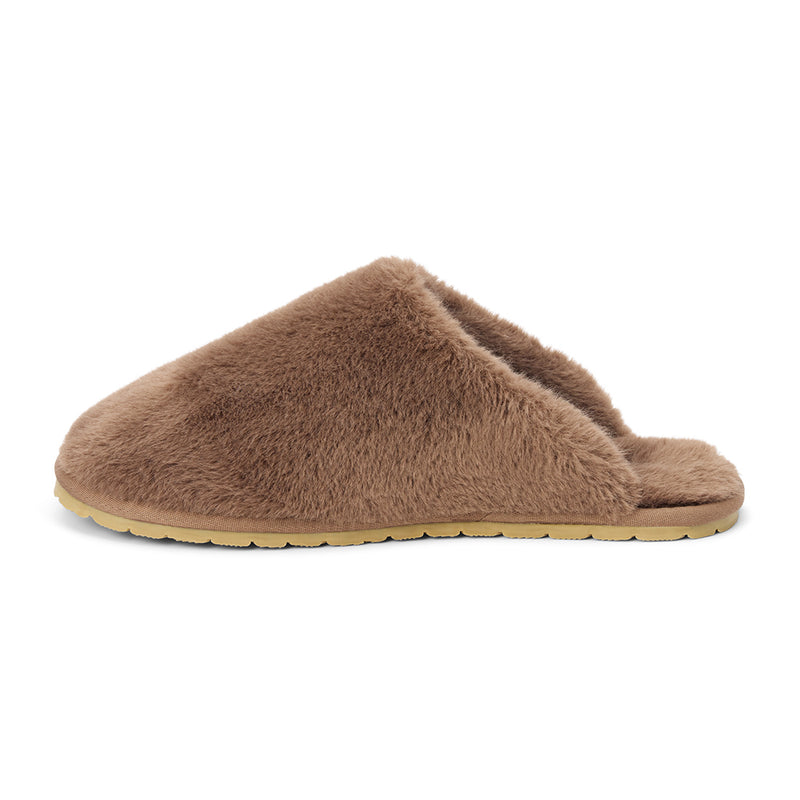 Lounge Vegan Slipper – Beach by Matisse – Brown faux fur closed-toe slipper with flat sole and cozy silhouette.