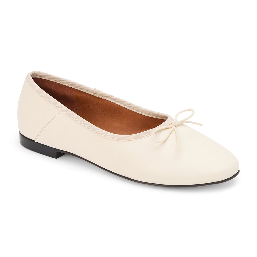 Marie Ballet Flat - Lenore by Matisse - Ivory leather ballet flats with a classic round-toe silhouette, delicate bow detail, and padded leather insole. A timeless essential for effortless everyday elegance.