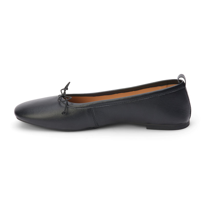 Nikki Ballet Flat