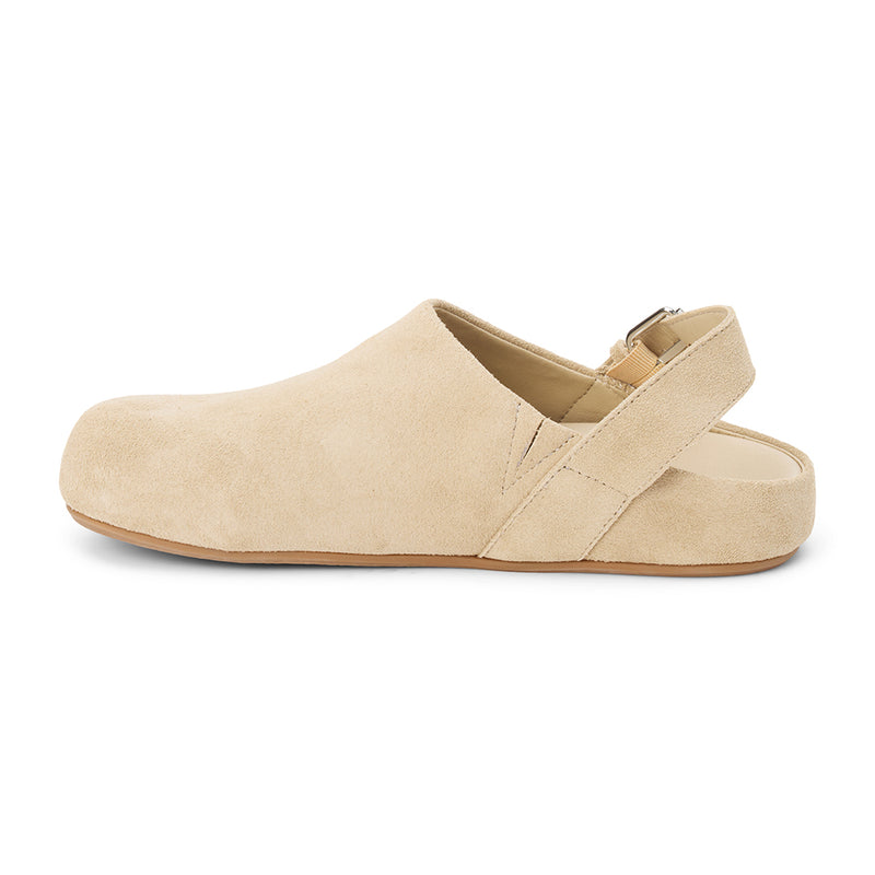 Otto Slingback Clog – Matisse – Light beige suede closed-toe clog with adjustable slingback strap and low-profile sole.