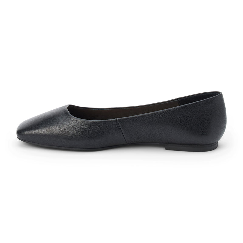 Phillip Ballet Flat – Matisse – Black leather ballet flat with square toe and minimalist design.