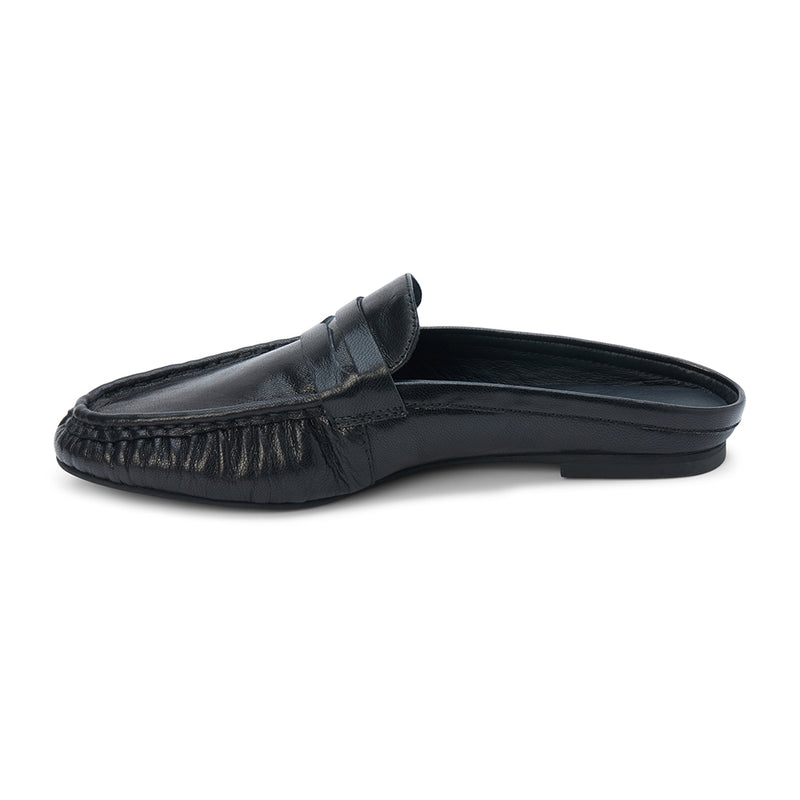 Porta Penny Loafer Mule – Matisse Footwear – Black slip-on loafer with classic penny strap and moc toe stitching.