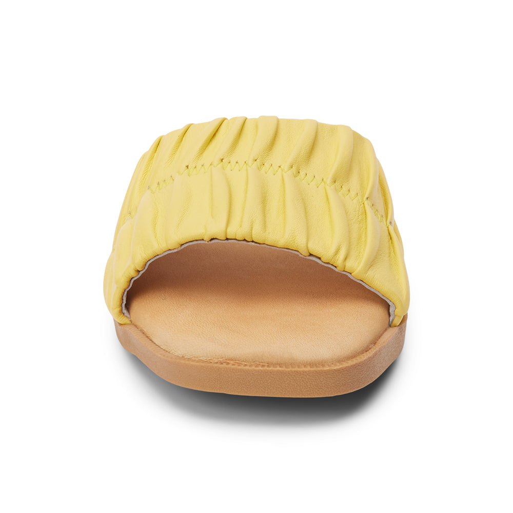 シューズ・サンダルその他 FABIANA FILIPPI Woman Flat sandals Yellow ASD265A916L259 780 Fabiana Filippi Sandals Yellow (FABIANA FILIPPI/サンダル