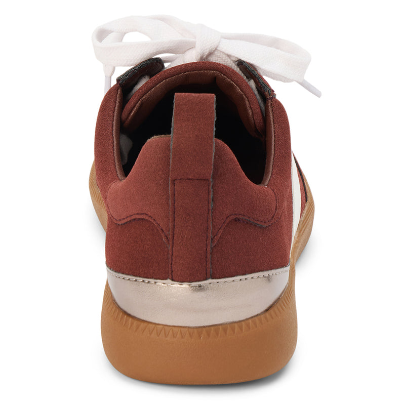 Wylder Low-Top Sneaker