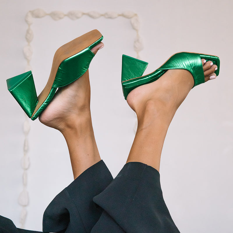 regan-heeled-sandal-metallic-green