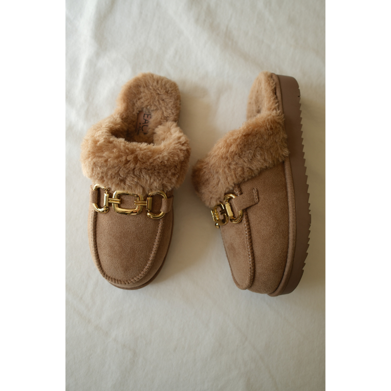 Davos Vegan Lounge Mule – Beach by Matisse – Taupe faux suede mule with cozy shearling lining and gold horsebit hardware.