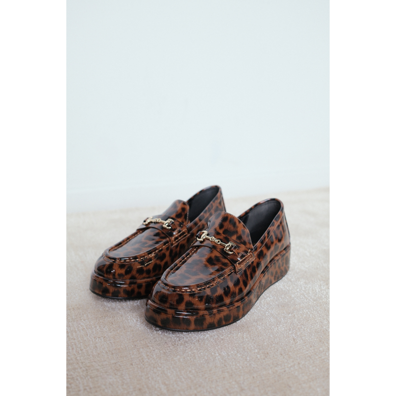 Kimbra Vegan Platform Loafer – Coconuts by Matisse – Platform loafer in glossy leopard print with gold horsebit hardware.