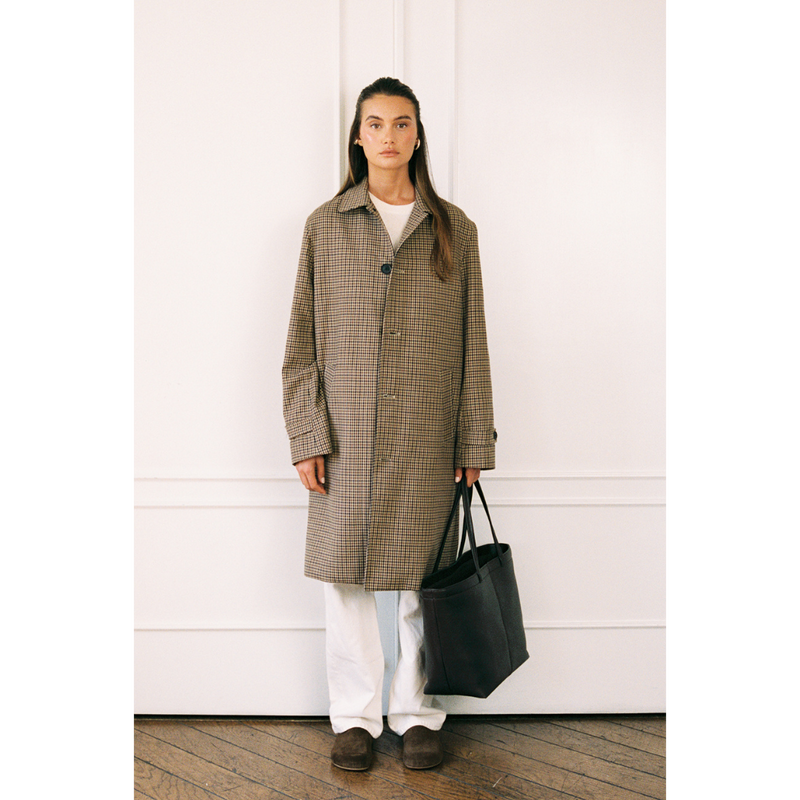 Otto Slingback Clog – Matisse – Brown suede closed-toe clog with adjustable slingback strap and low-profile sole.