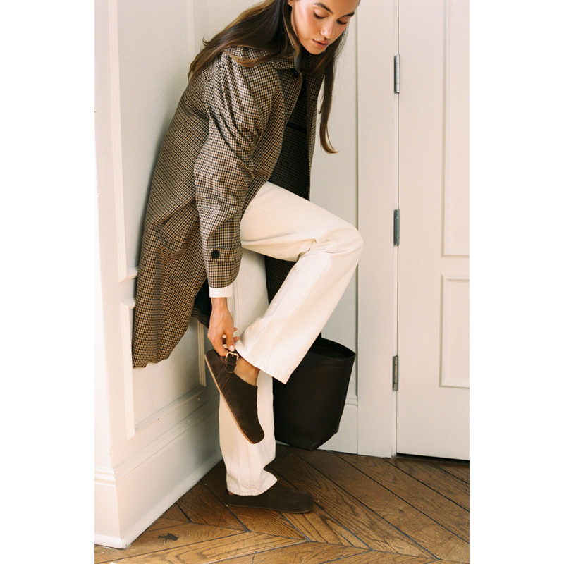 Otto Slingback Clog – Matisse – Brown suede closed-toe clog with adjustable slingback strap and low-profile sole.