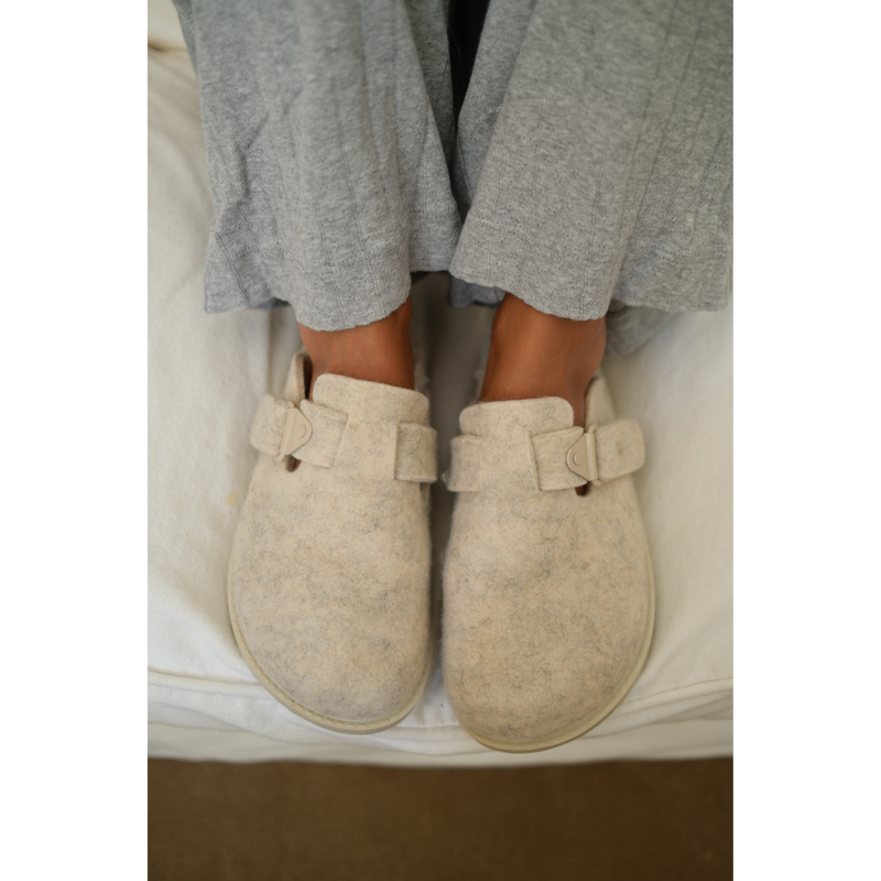 Portland Vegan Clog – Beach by Matisse – Cream felt slip-on clog with tonal buckle and faux shearling lining.