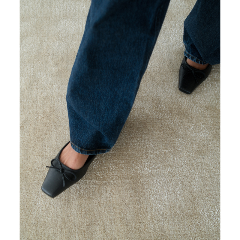 Remy Ballet Mule – Matisse – Black leather flat mule with square toe and bow detail.