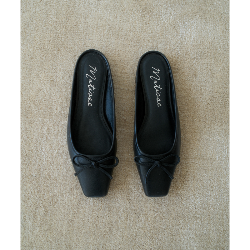 Remy Ballet Mule – Matisse – Black leather flat mule with square toe and bow detail.