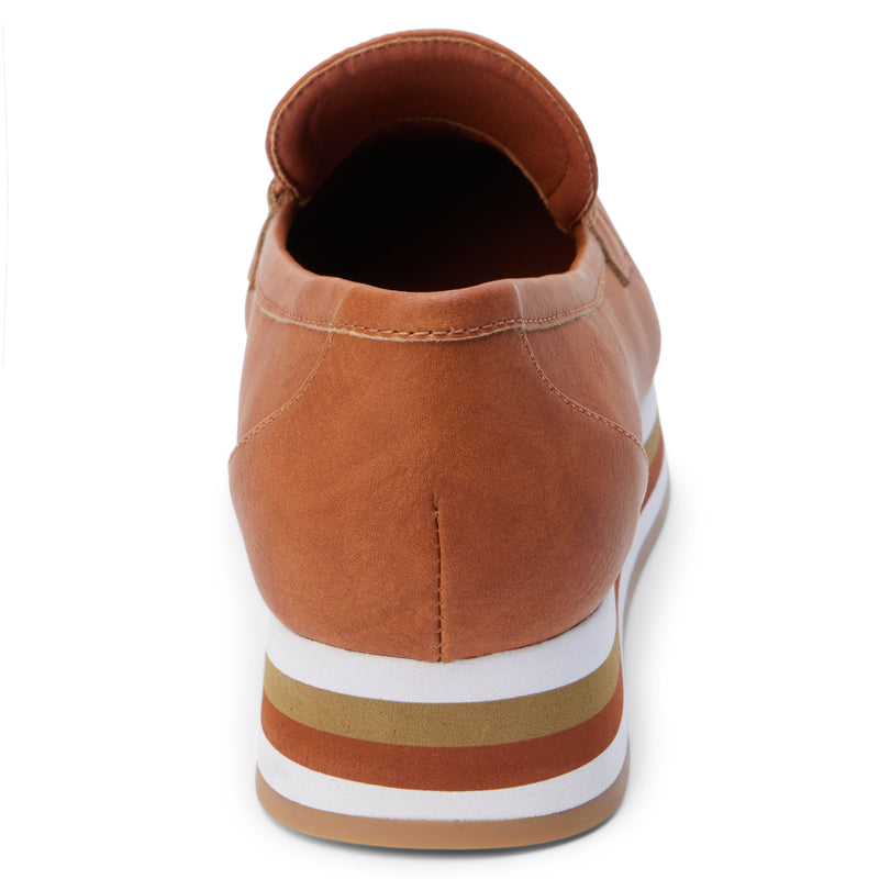 carleen-platform-loafer-cognac