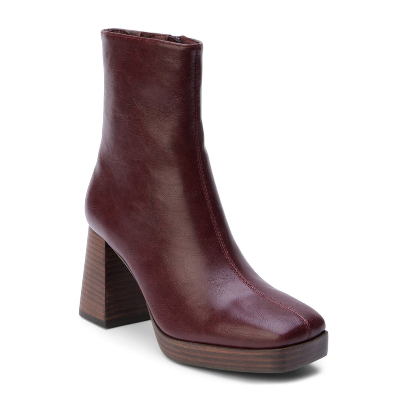 Dukes sales boots outlet