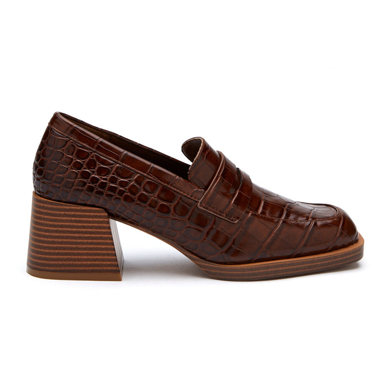 pace-heeled-loafer-chocolate