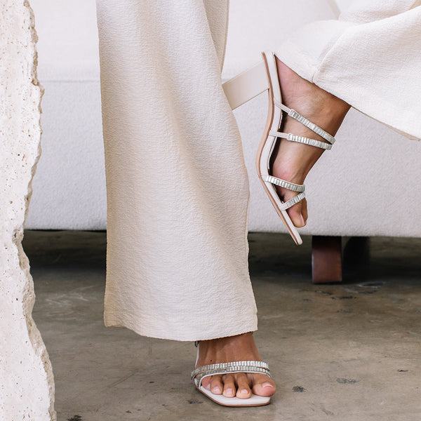 aria-heeled-sandal-white